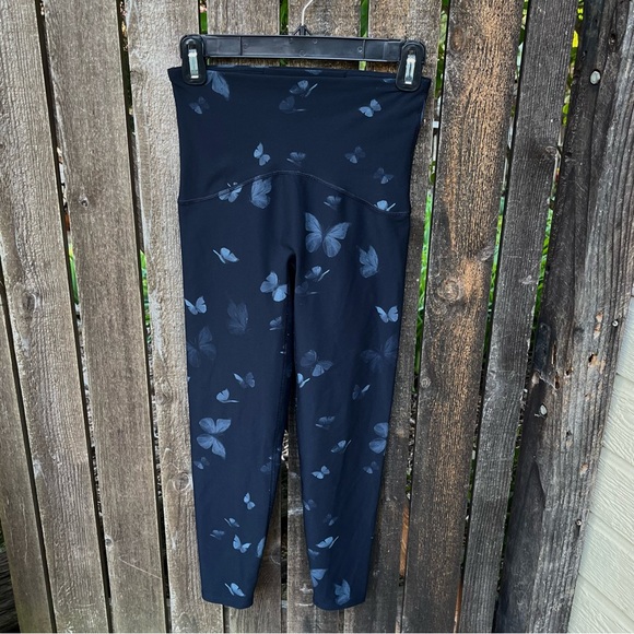 Spanx Booty Boost Active 7/8 Sculpting Leggings In Midnight Butterfly NWOT Sz S - Picture 7 of 15